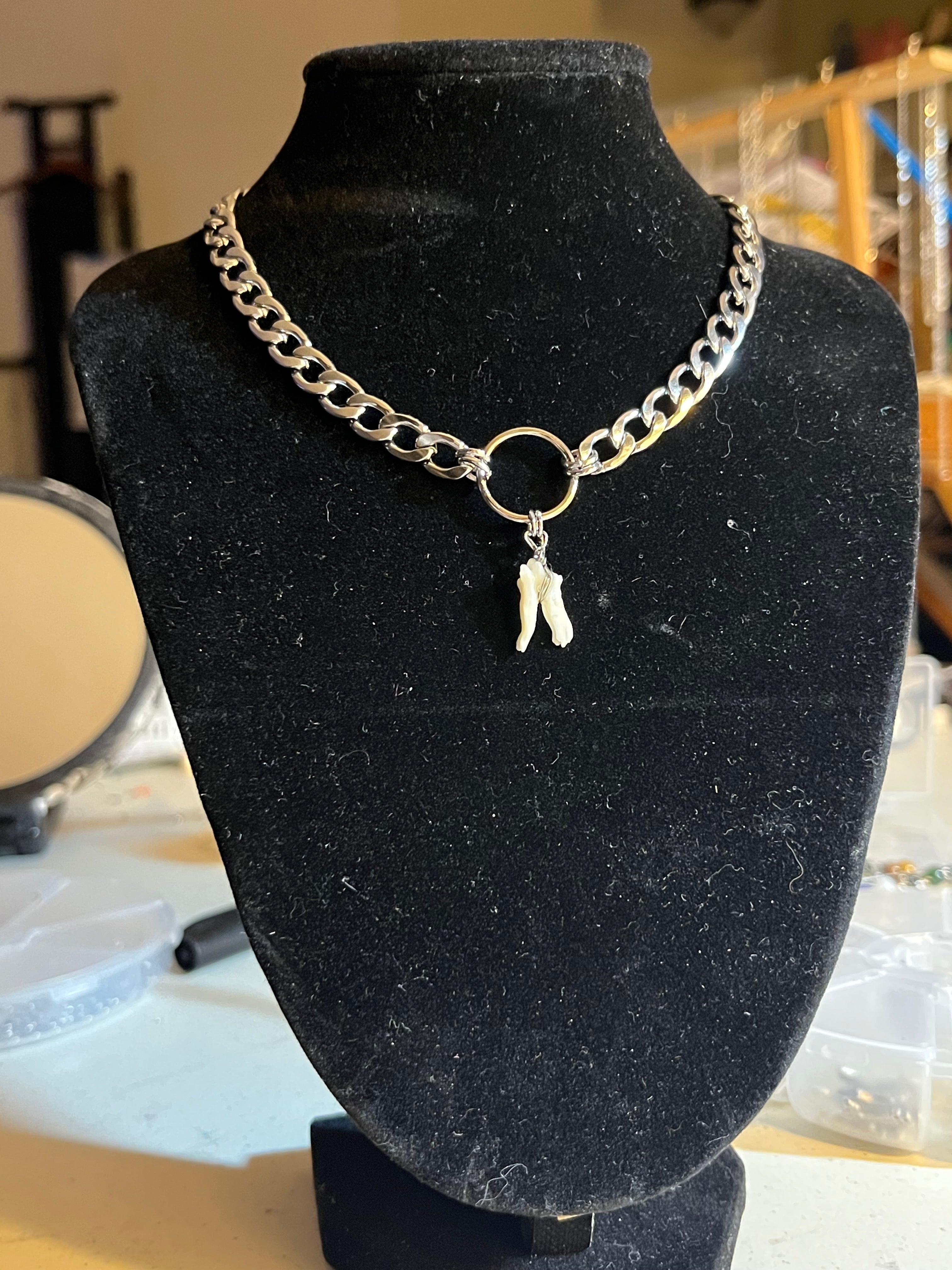 Minimal Opossum Tooth Chunky Choker
