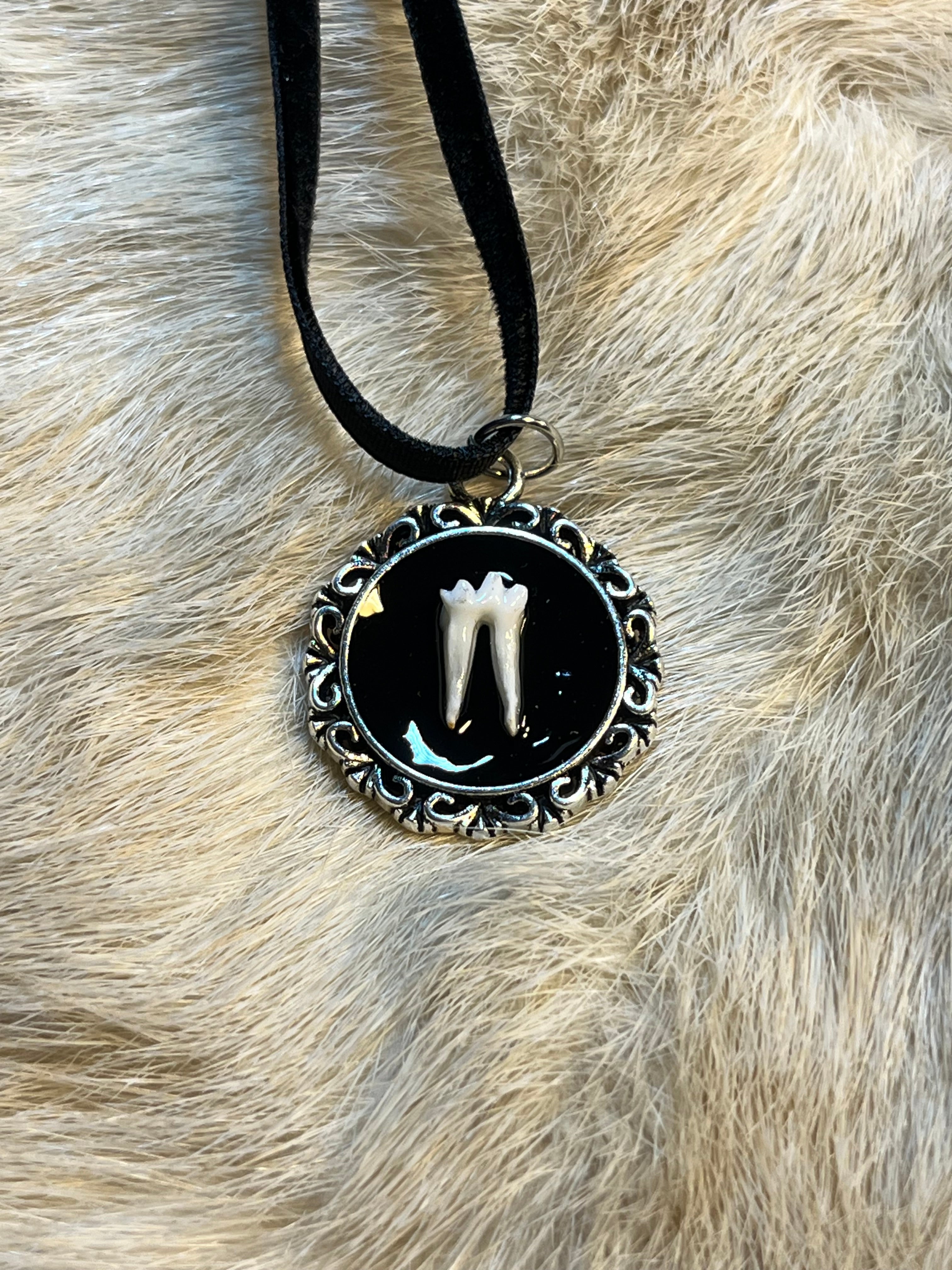 Mini Cameo